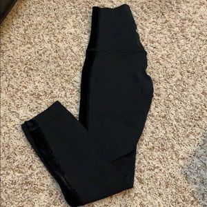 Lululemon velvet align crops